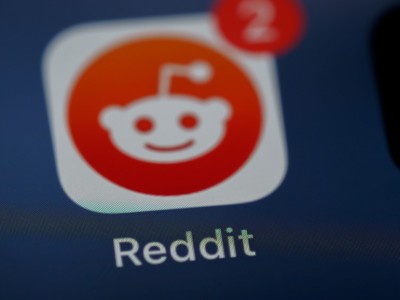 What Are Reddit Moons? Explaining /r/Cryptocurrency Tokens